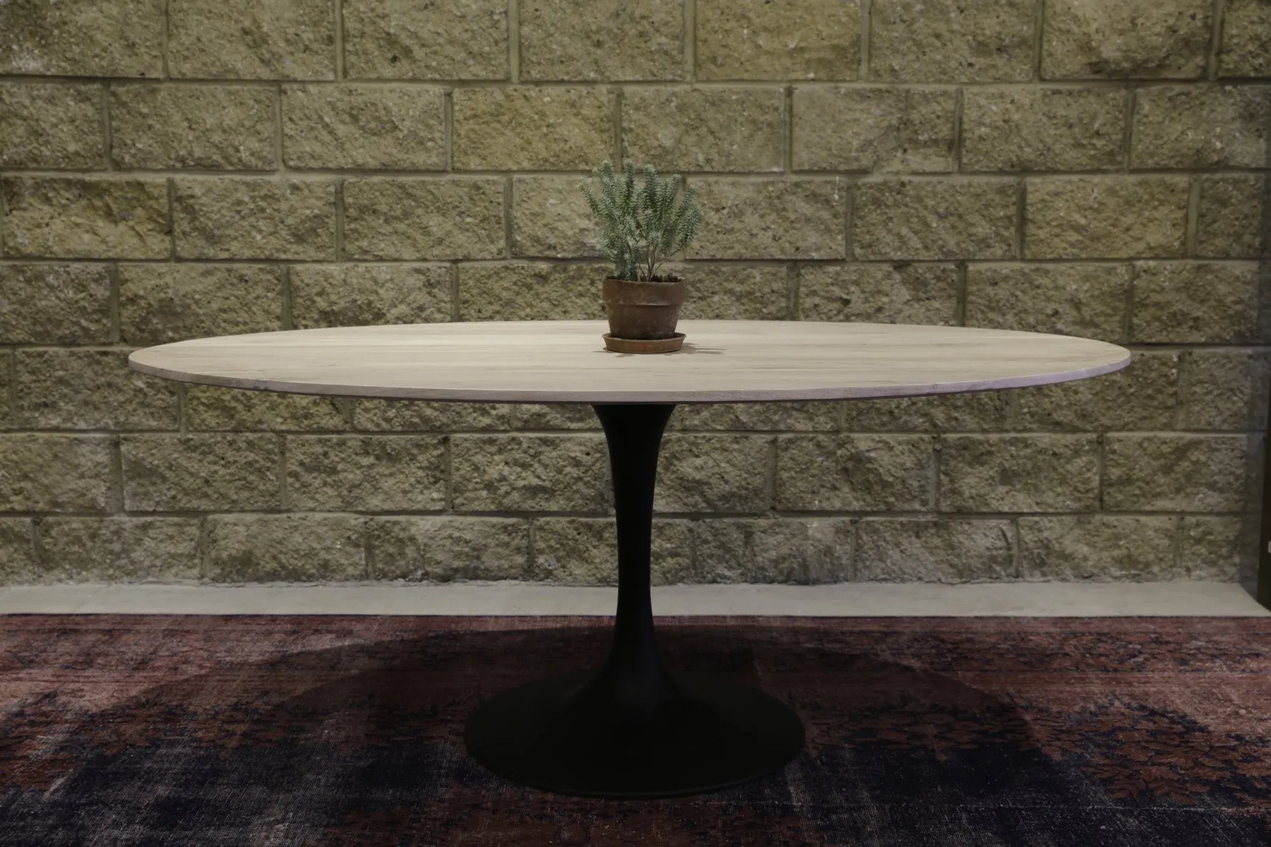 Aspen Oval Dining Table | Metal Base