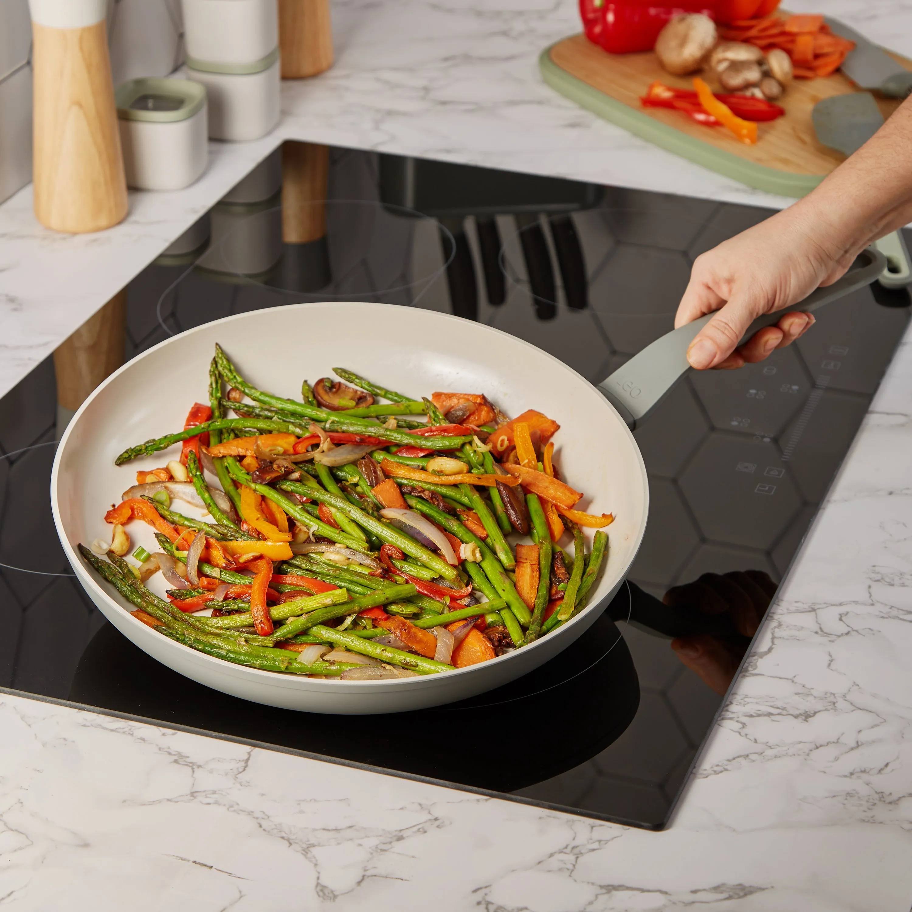 BergHOFF Balance Nonstick Ceramic Frying Pan 12.5", Recycled Aluminum, Moonmist
