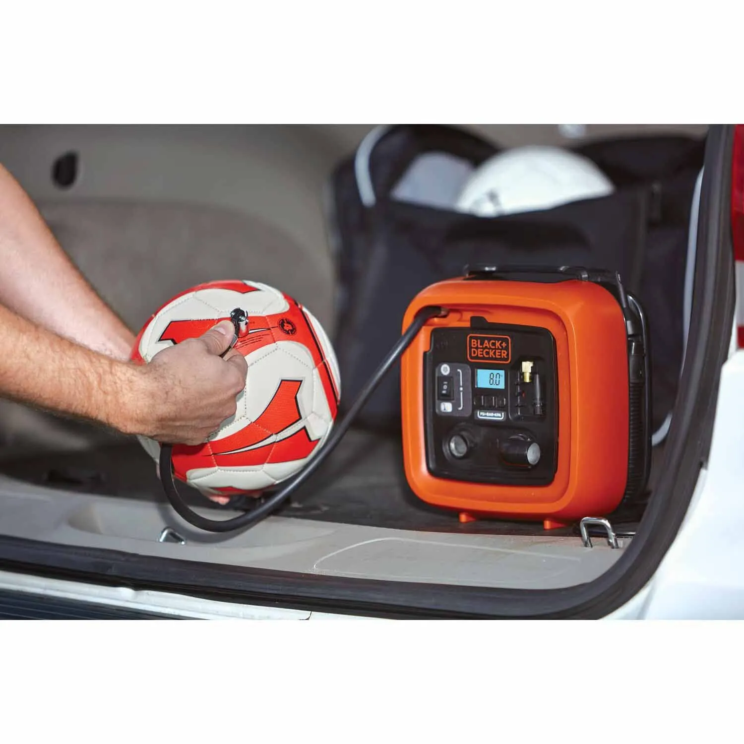 Black & Decker BDINF12C 12V DC Multi-Purpose Inflator