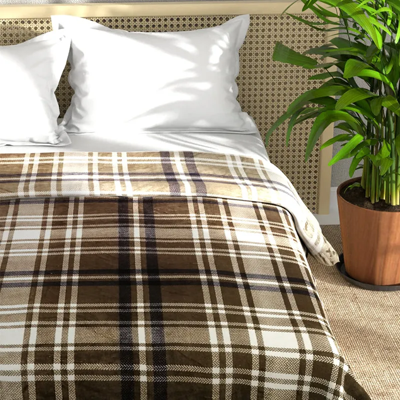 Kleo Checkered Micro Fiber Blanket  - 250 GSM