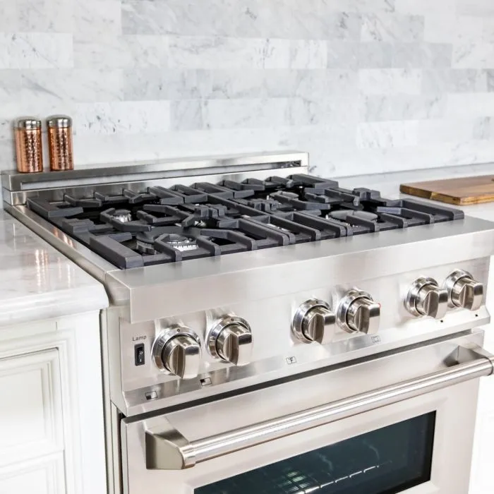 ZLINE 30" Professional Stainless Steel 4.0 CU.FT. 4 Gas Burner/Electric Oven Range (RA30)